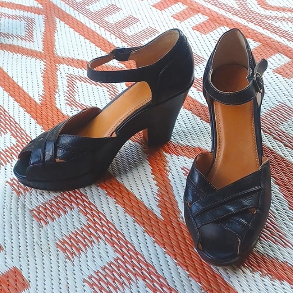 Frye Leather D'Orsay Platform Pumps Heels Sz 9